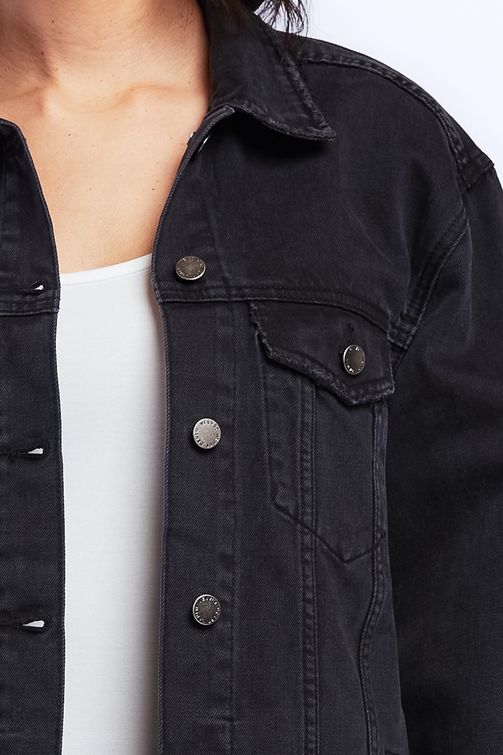 Jimmy Long Sleeve Denim Jacket Raw Hem Details. Side Pockets - Image 3