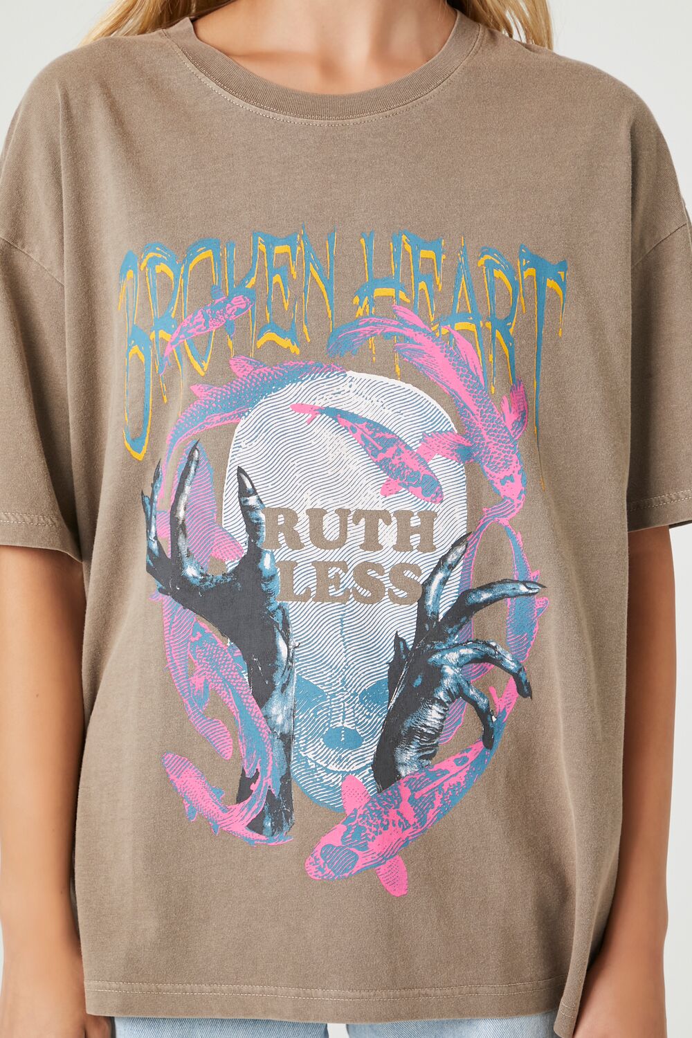Broken Heart Oversized Graphic Tee - Image 5